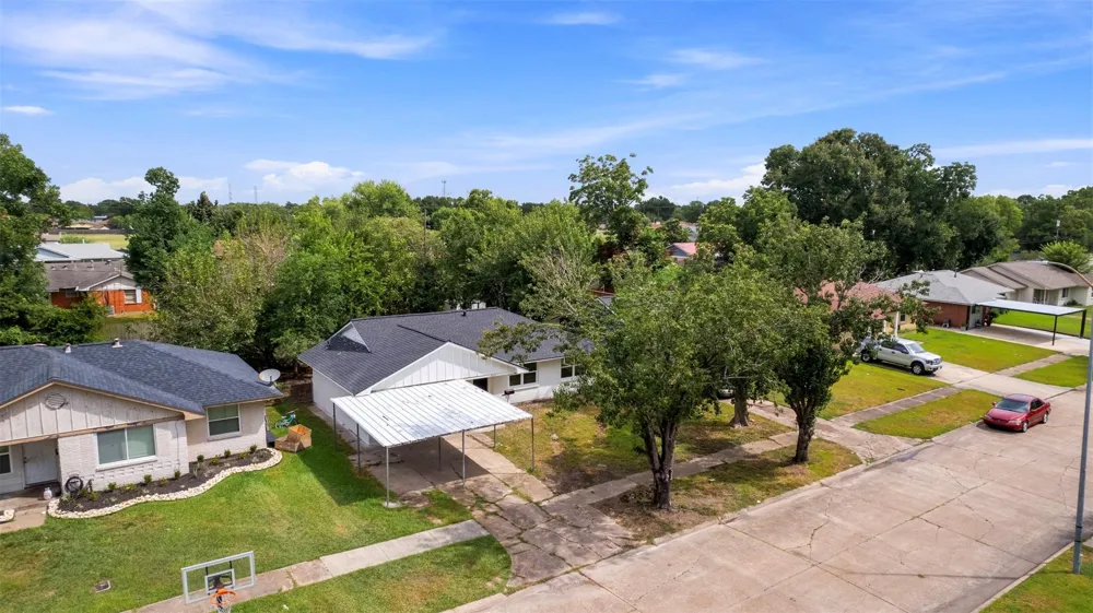 3017 Cedarcrest Drive Pasadena, TX 77503