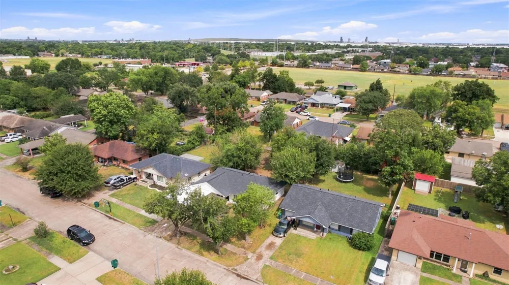 3017 Cedarcrest Drive Pasadena, TX 77503