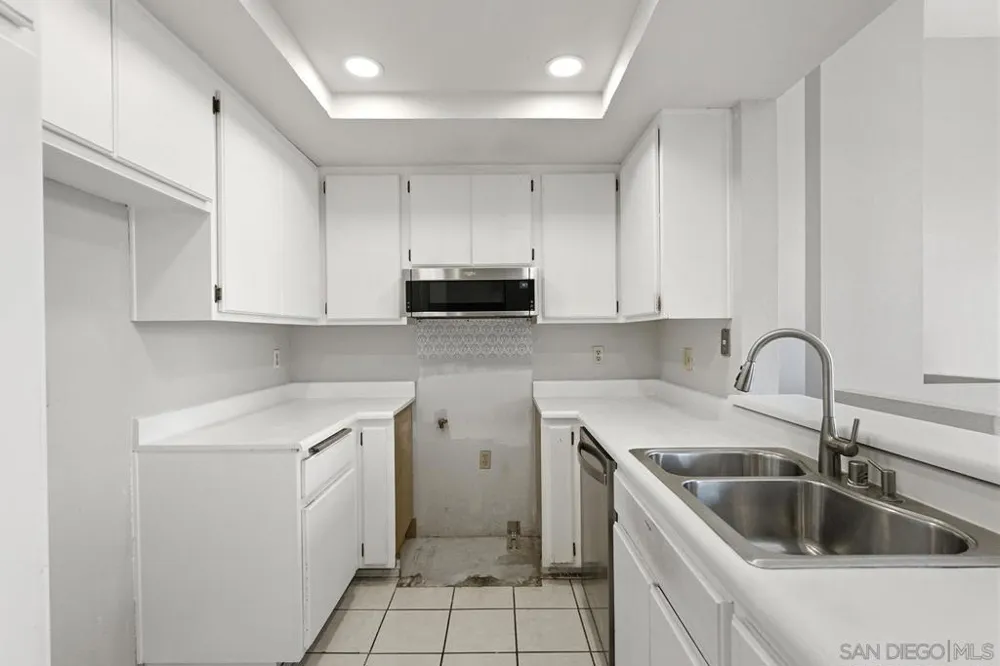 10150 Palm Glen Drive #34 Santee, CA 92071