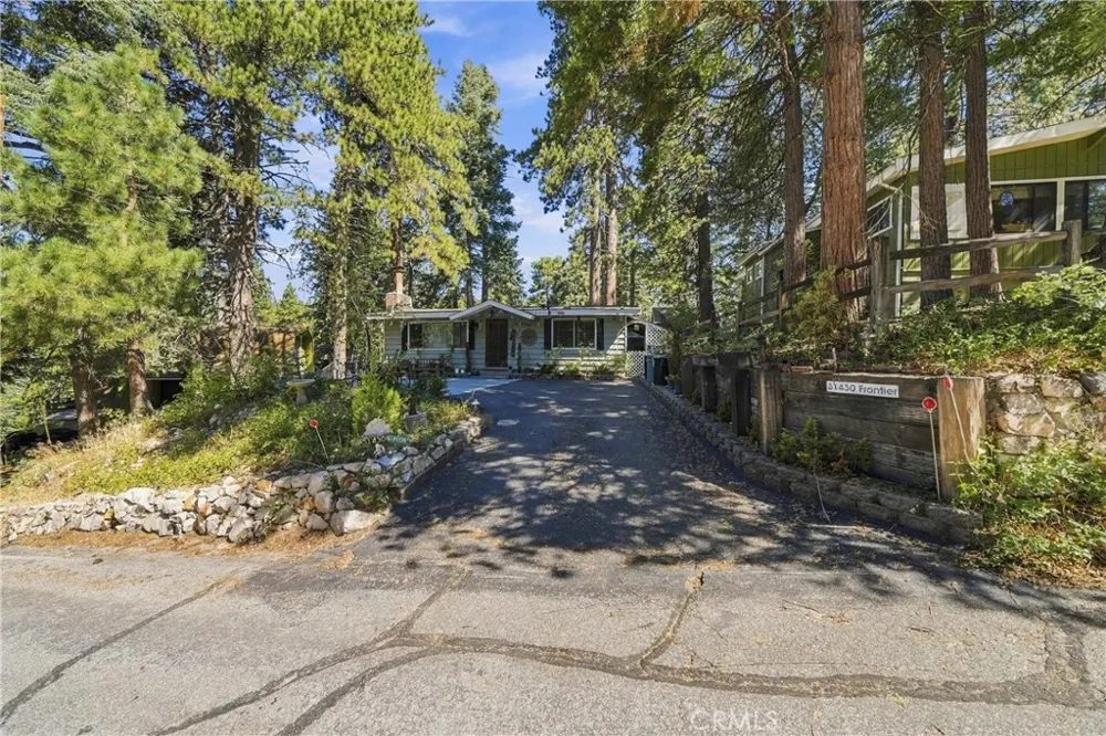 31430 Frontier Running Springs, CA 92382