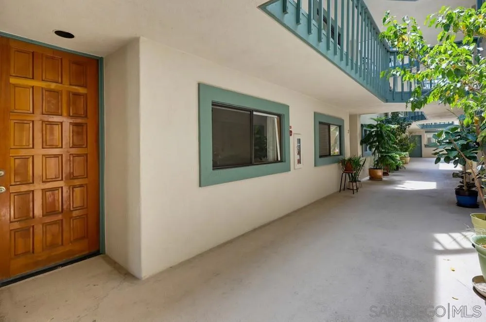 917 Torrance St. #1 San Diego, CA 92103