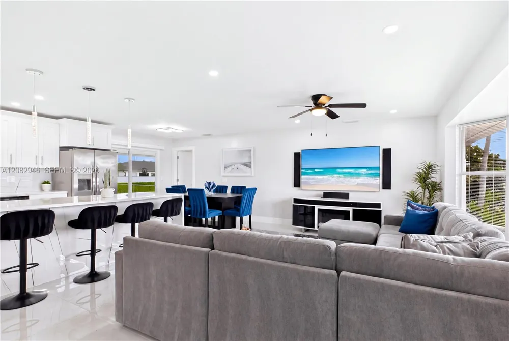 256 SE Santa Barbara Pl Other City - In The State Of Florida, FL 33990