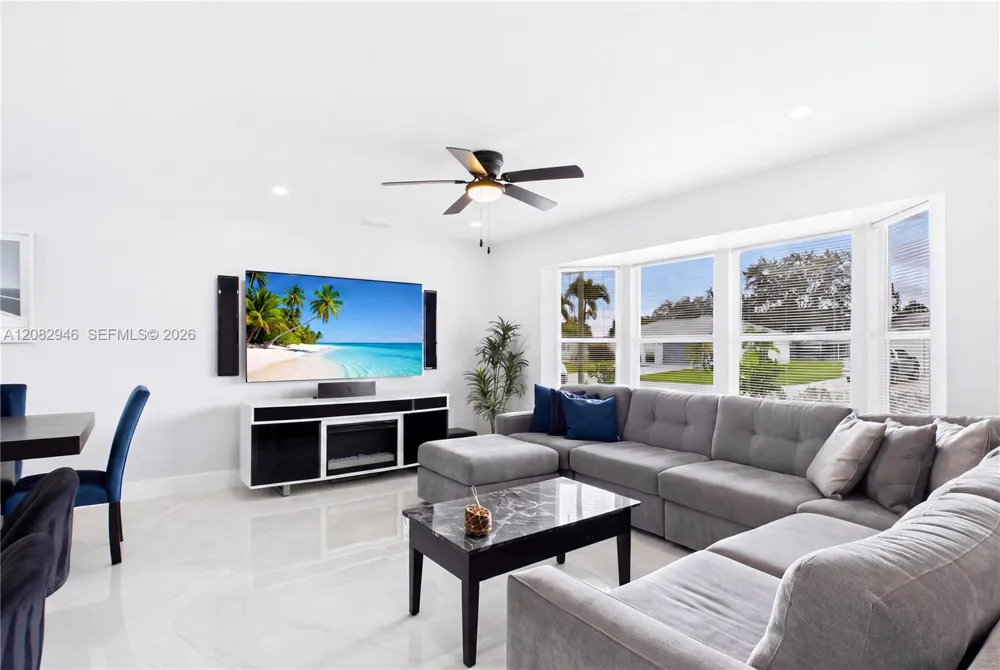 256 SE Santa Barbara Pl Other City - In The State Of Florida, FL 33990