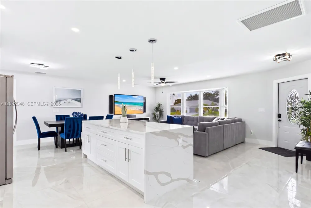 256 SE Santa Barbara Pl Other City - In The State Of Florida, FL 33990