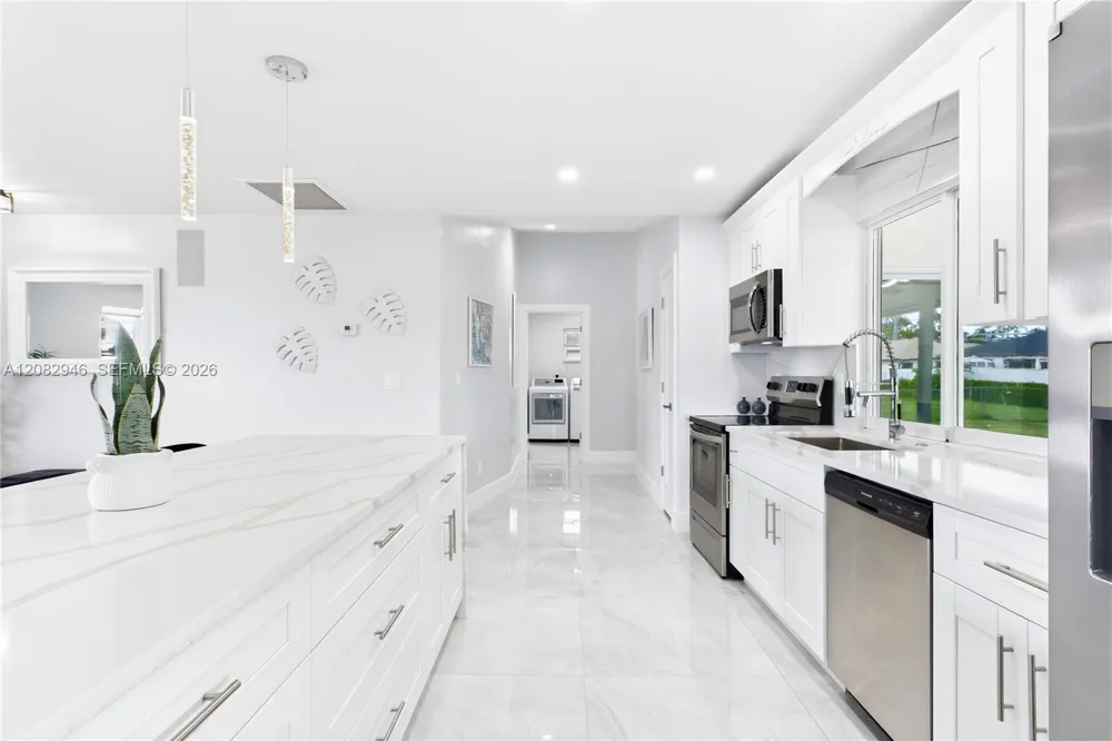 256 SE Santa Barbara Pl Other City - In The State Of Florida, FL 33990