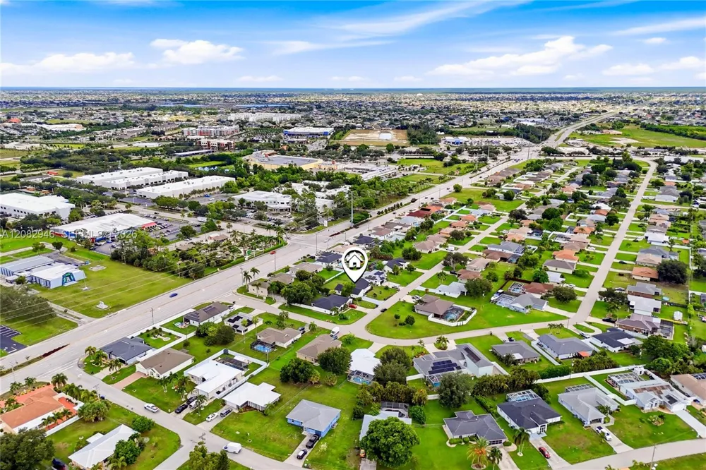 256 SE Santa Barbara Pl Other City - In The State Of Florida, FL 33990