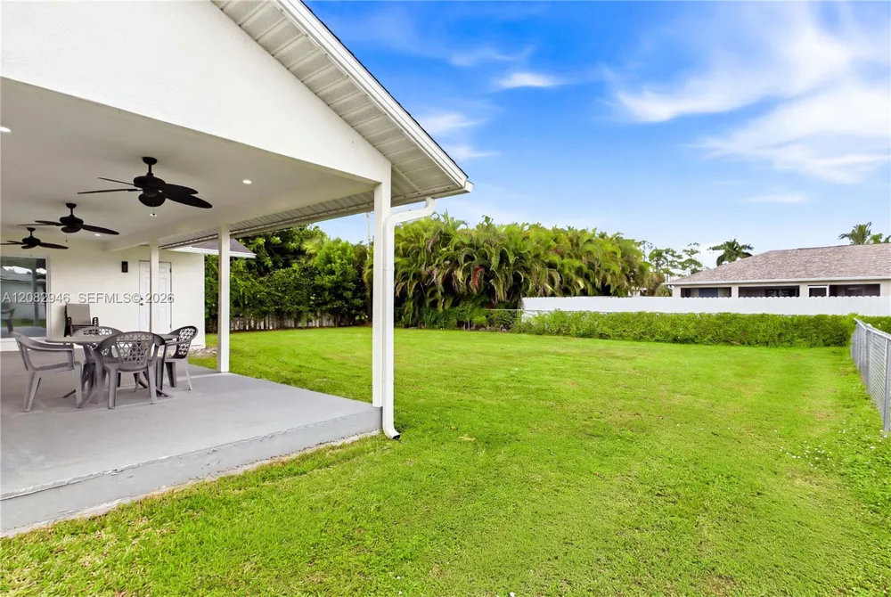 256 SE Santa Barbara Pl Other City - In The State Of Florida, FL 33990