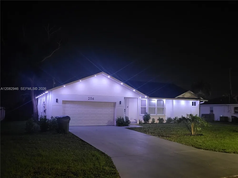 256 SE Santa Barbara Pl Other City - In The State Of Florida, FL 33990
