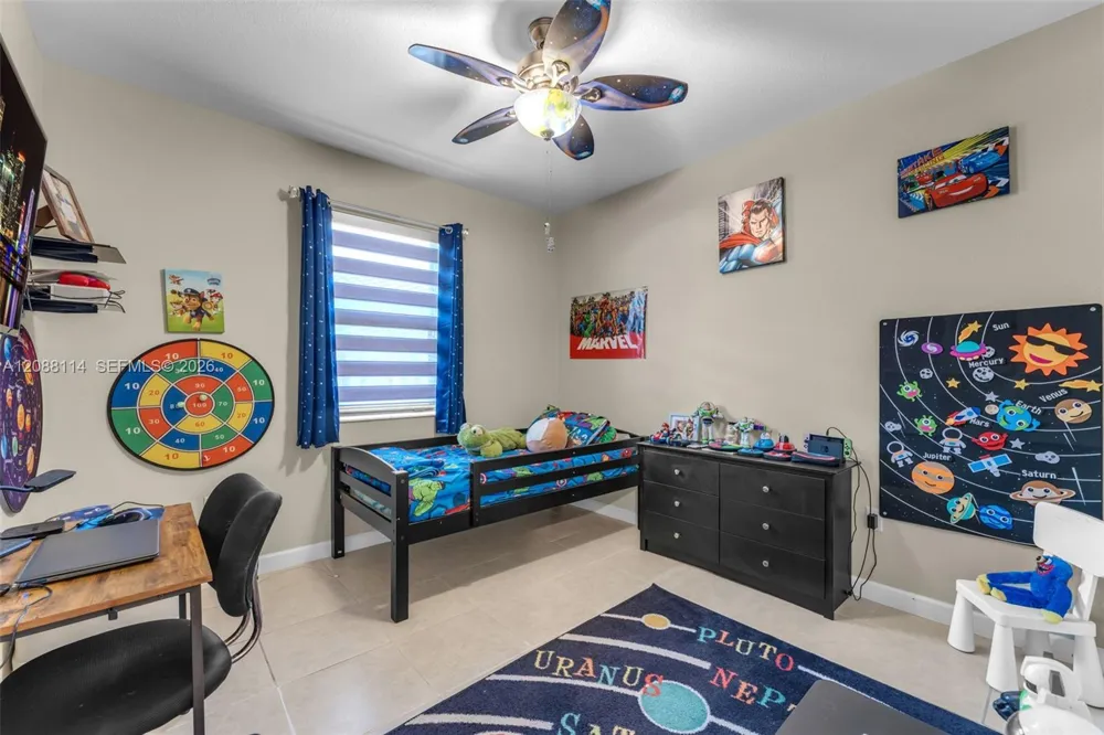 2484 SE 2nd St Homestead, FL 33033