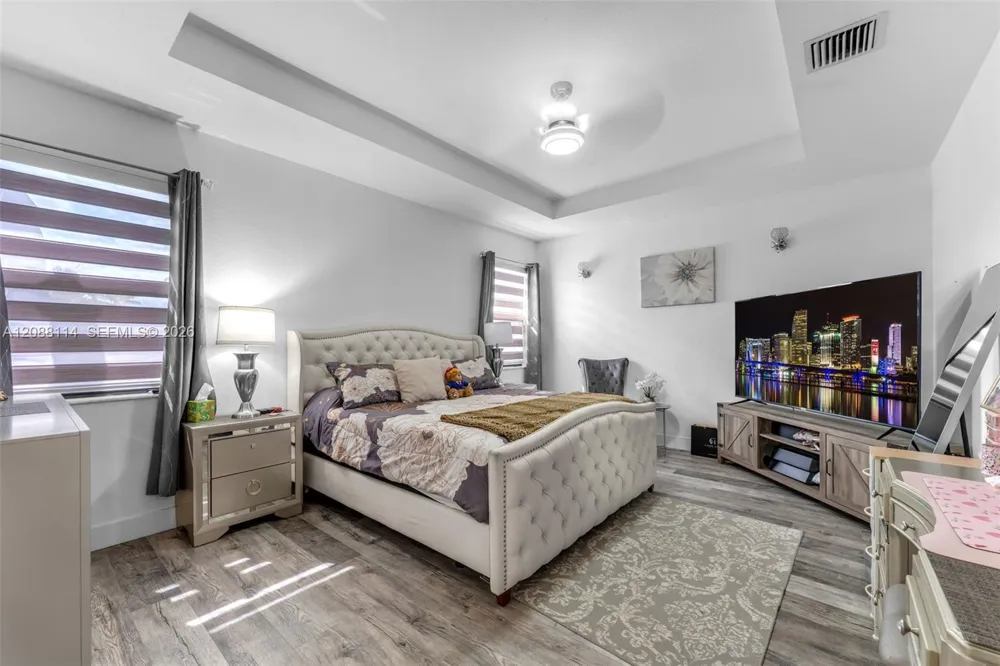 2484 SE 2nd St Homestead, FL 33033