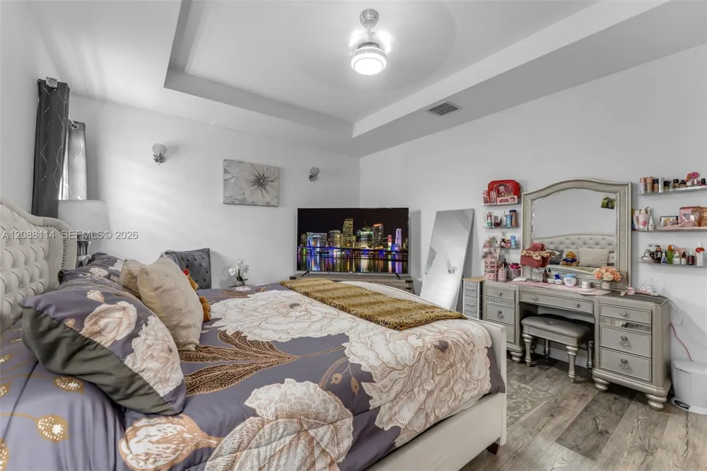 2484 SE 2nd St Homestead, FL 33033