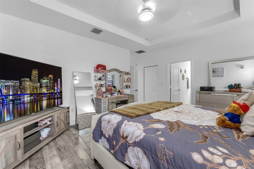 2484 SE 2nd St Homestead, FL 33033