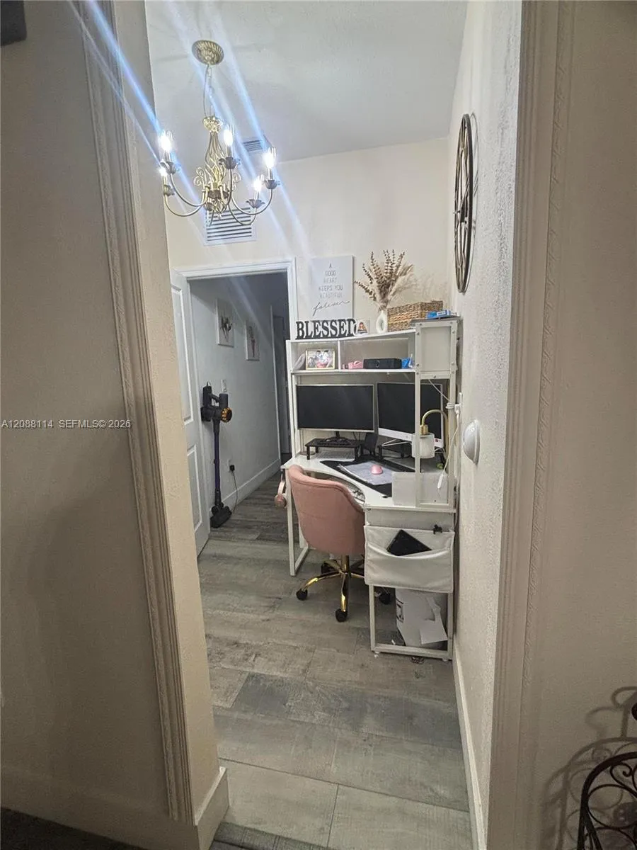 2484 SE 2nd St Homestead, FL 33033