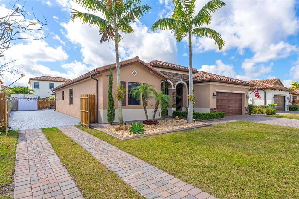 2484 SE 2nd St Homestead, FL 33033