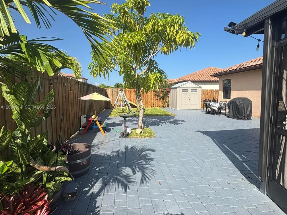 2484 SE 2nd St Homestead, FL 33033