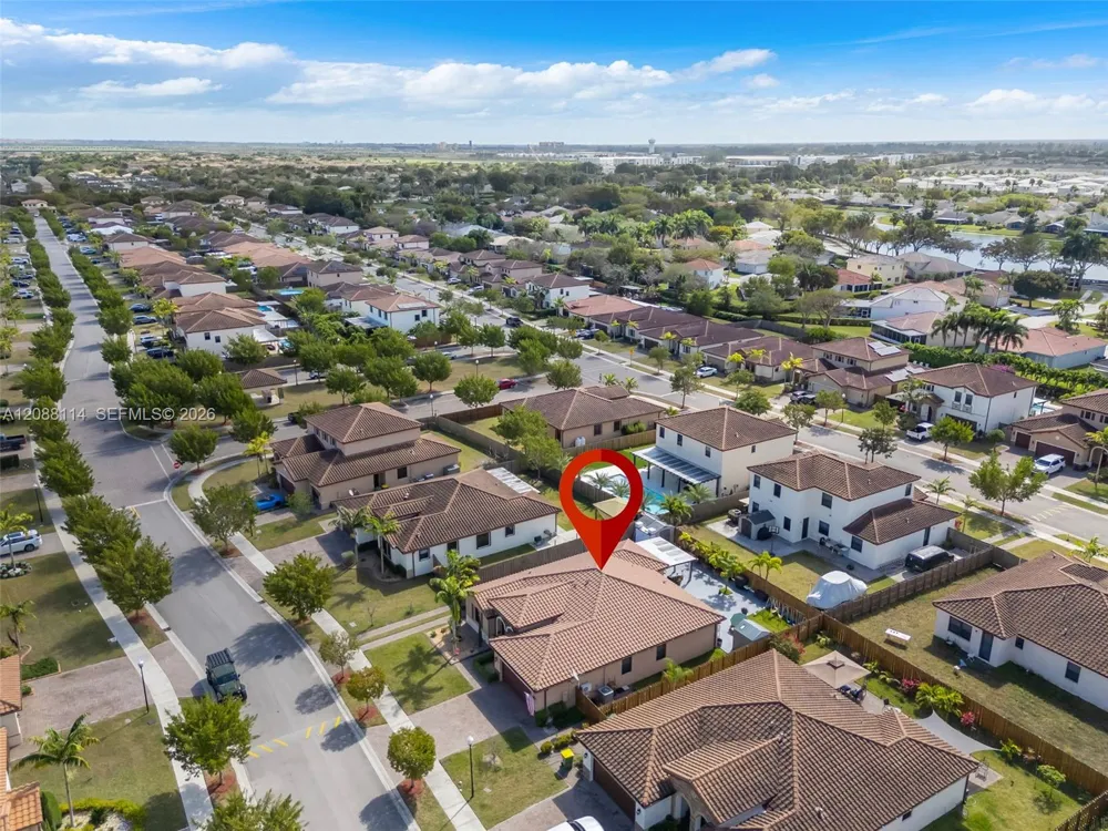 2484 SE 2nd St Homestead, FL 33033