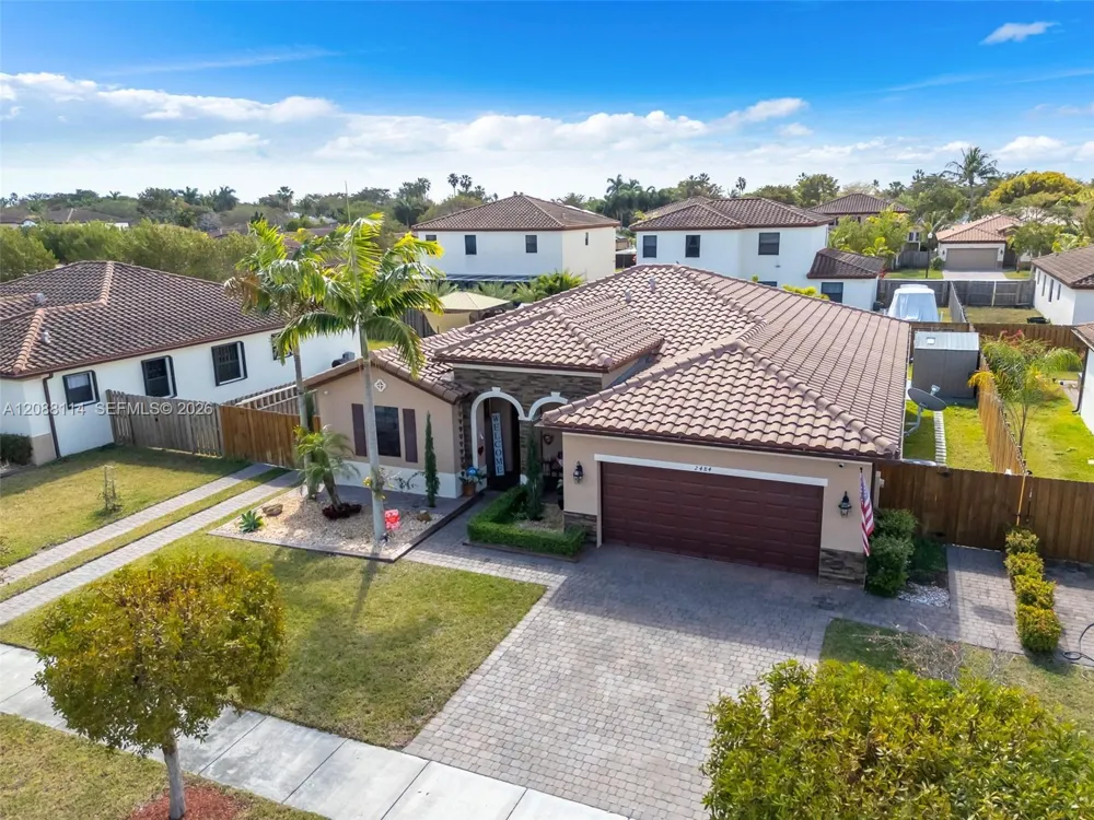 2484 SE 2nd St Homestead, FL 33033