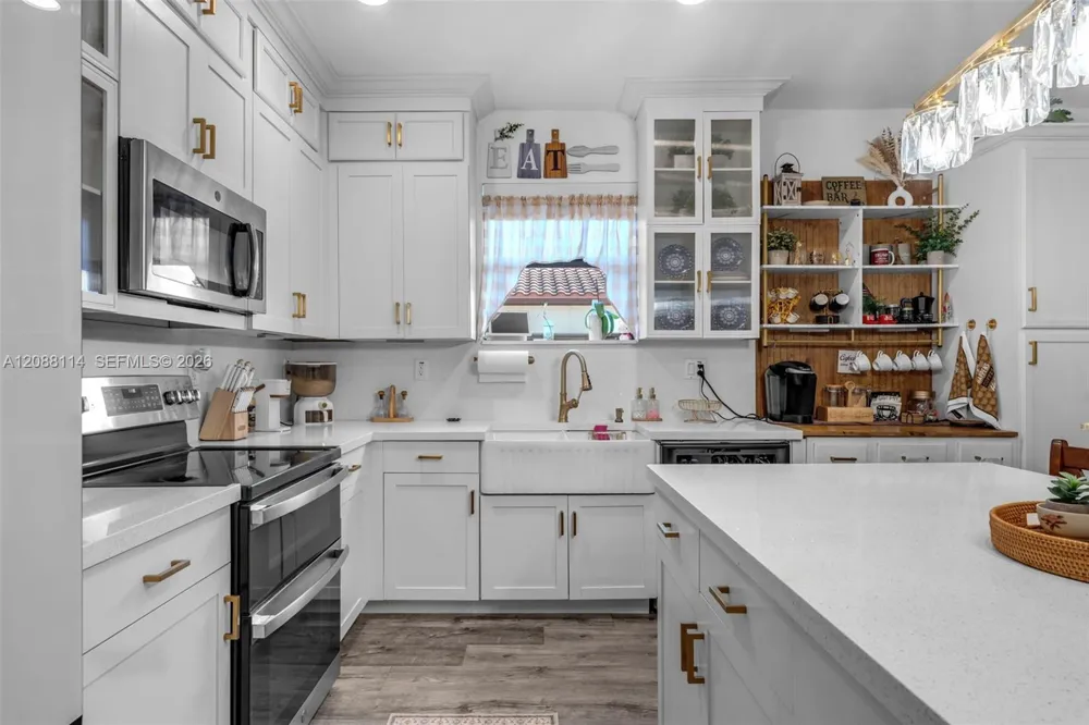 2484 SE 2nd St Homestead, FL 33033
