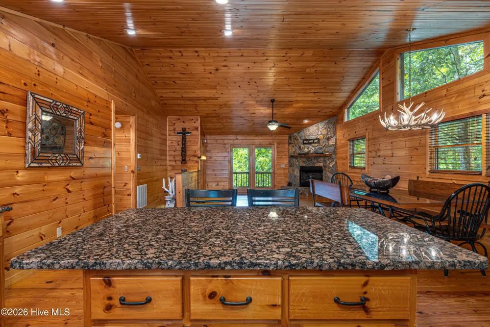 635 Brasstown View Road Murphy, NC 28906
