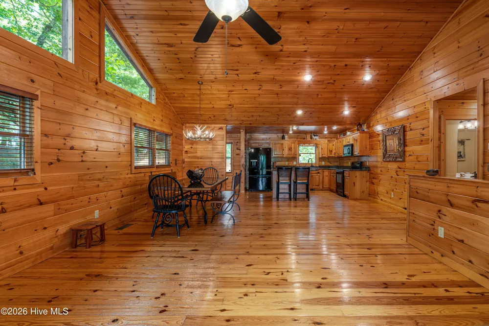 635 Brasstown View Road Murphy, NC 28906