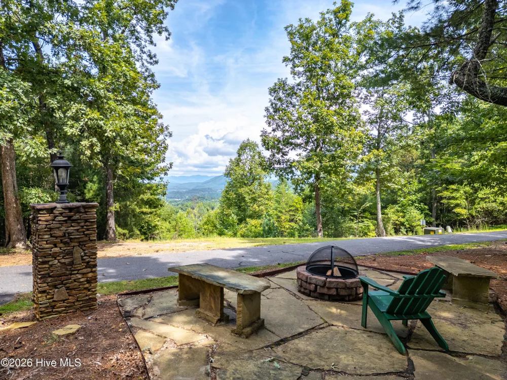 635 Brasstown View Road Murphy, NC 28906