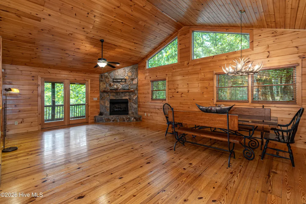 635 Brasstown View Road Murphy, NC 28906