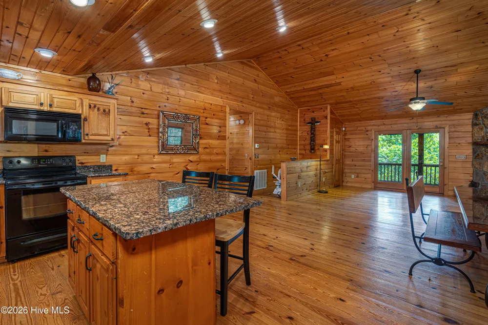 635 Brasstown View Road Murphy, NC 28906
