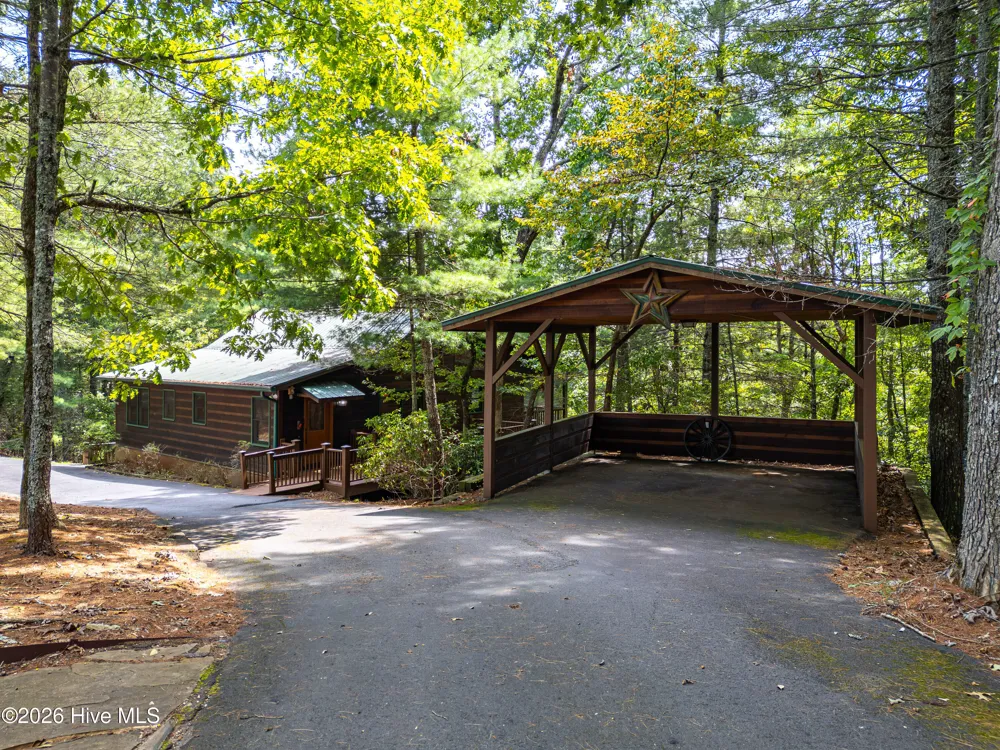 635 Brasstown View Road Murphy, NC 28906