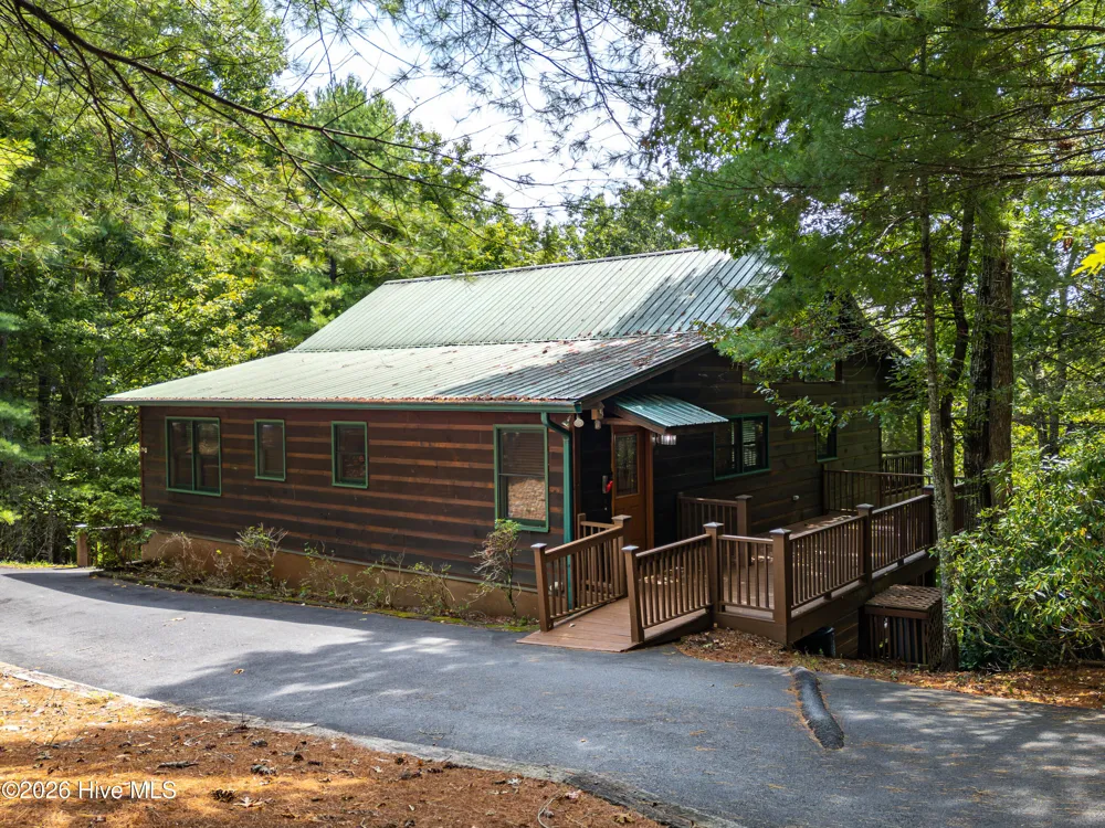 635 Brasstown View Road Murphy, NC 28906