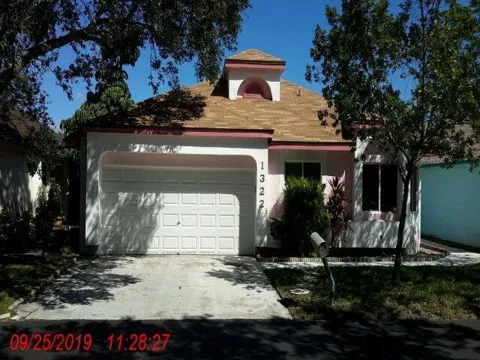 1322 E GLEN OAK ROAD