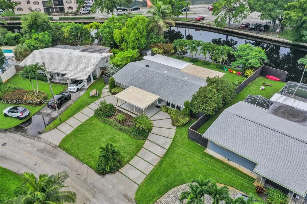 418 NW 20th St Wilton Manors, FL 33311