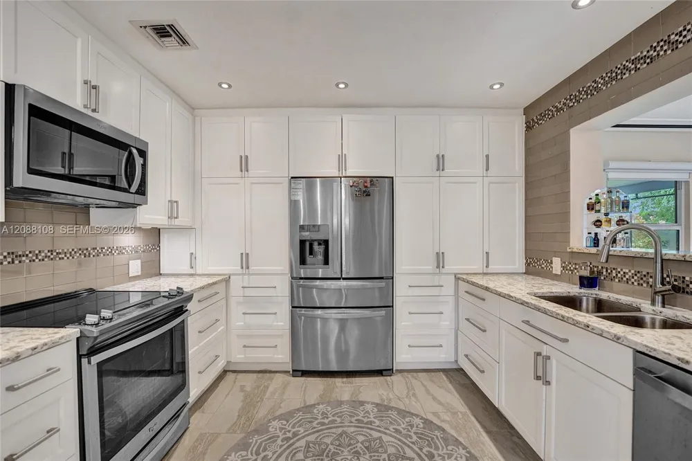 418 NW 20th St Wilton Manors, FL 33311