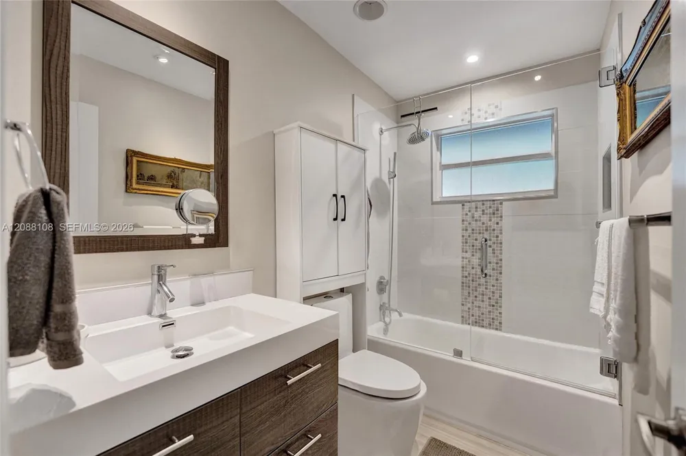418 NW 20th St Wilton Manors, FL 33311