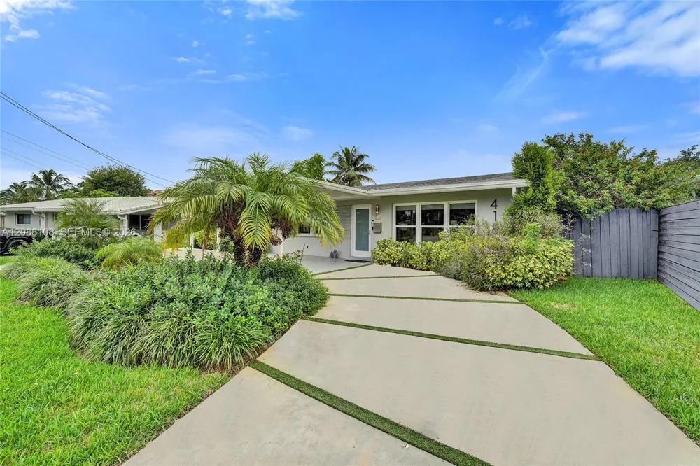 418 NW 20th St Wilton Manors, FL 33311