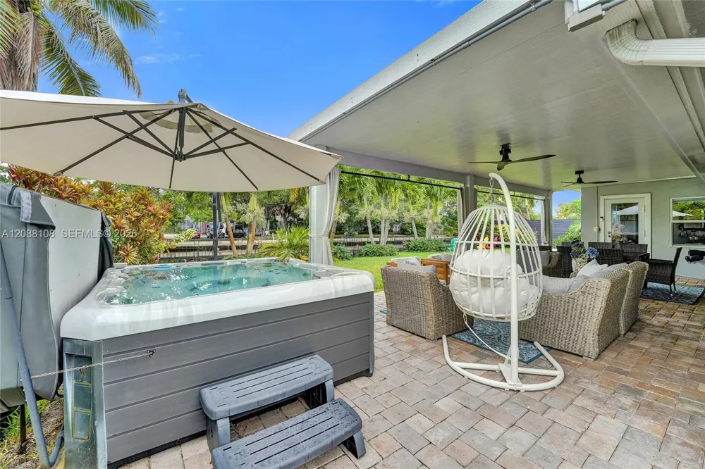 418 NW 20th St Wilton Manors, FL 33311