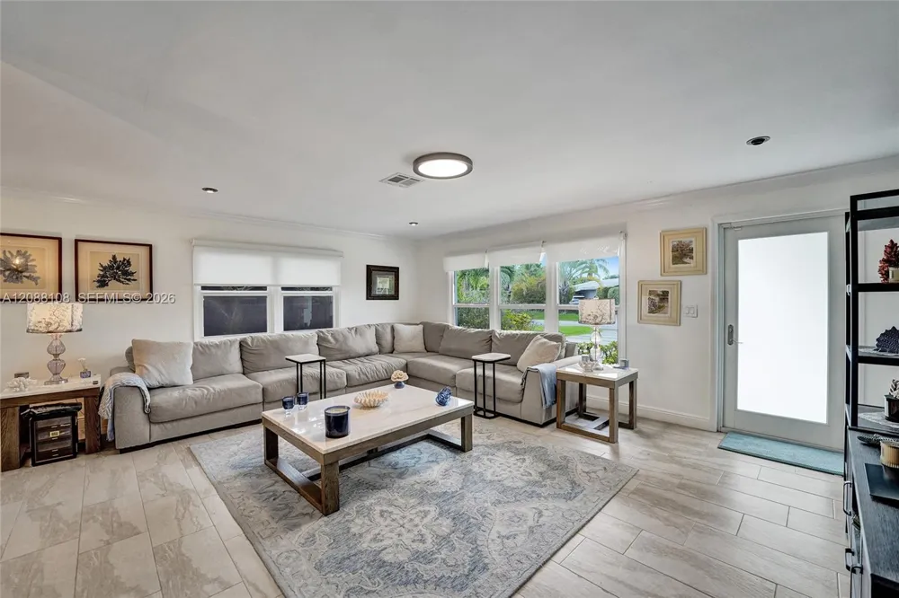 418 NW 20th St Wilton Manors, FL 33311