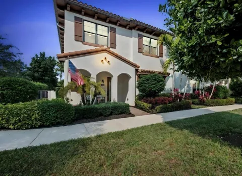 8125 Hobbes Way