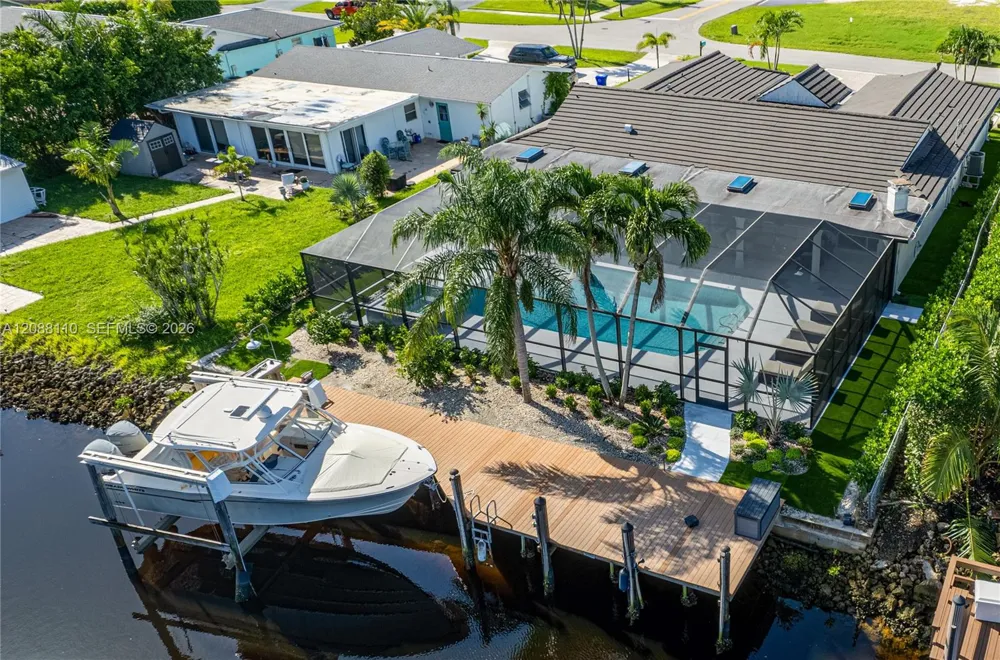 1575 Osprey Ave Naples, FL 34102