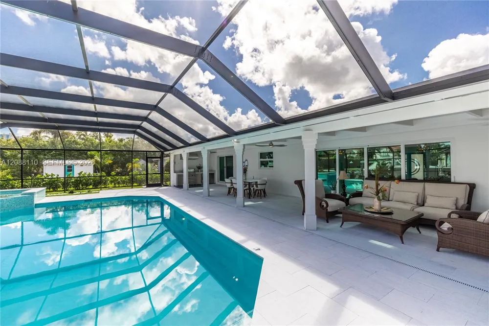 1575 Osprey Ave Naples, FL 34102