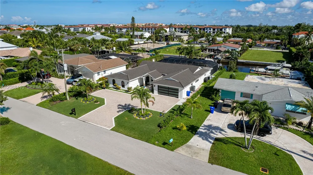 1575 Osprey Ave Naples, FL 34102