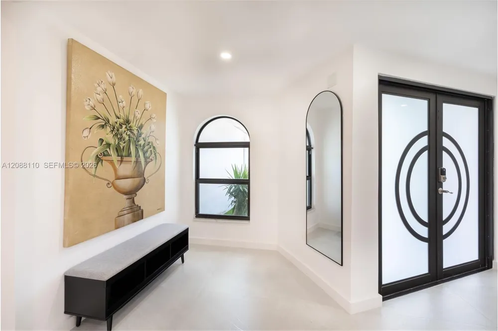 1575 Osprey Ave Naples, FL 34102