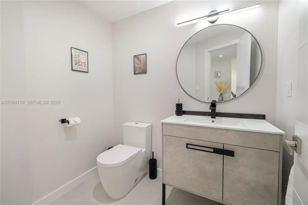 1575 Osprey Ave Naples, FL 34102