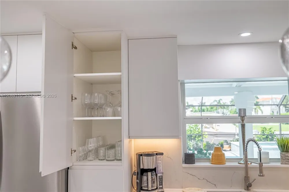 1575 Osprey Ave Naples, FL 34102