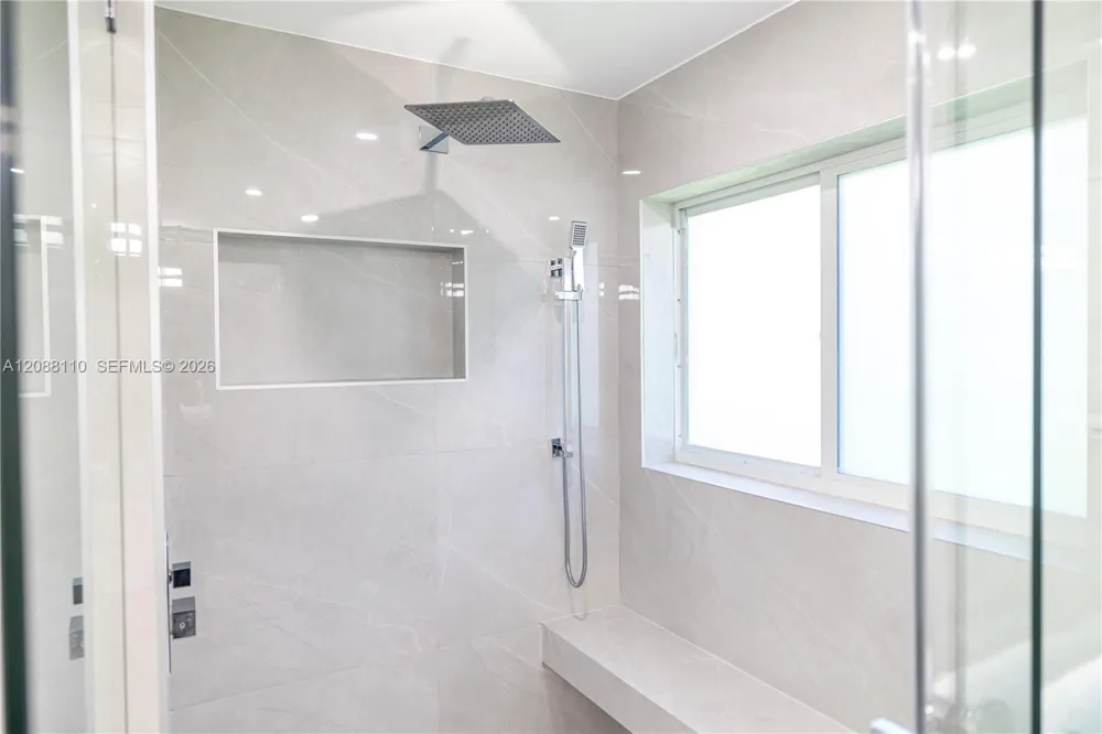 1575 Osprey Ave Naples, FL 34102