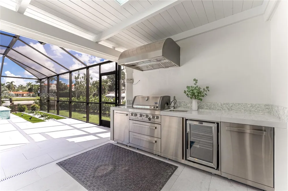 1575 Osprey Ave Naples, FL 34102