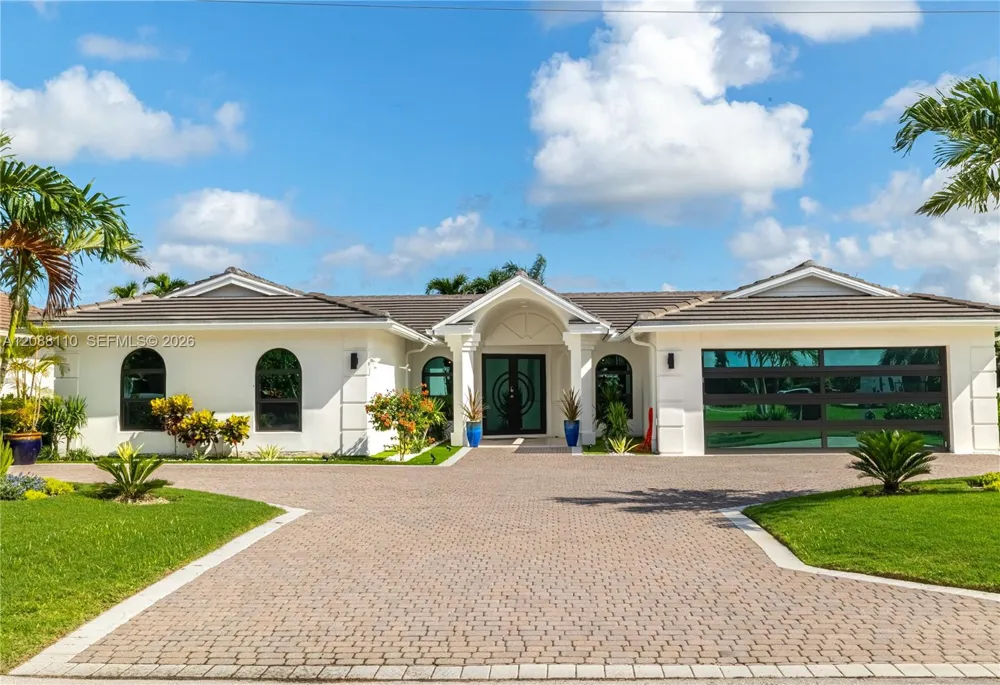 1575 Osprey Ave Naples, FL 34102