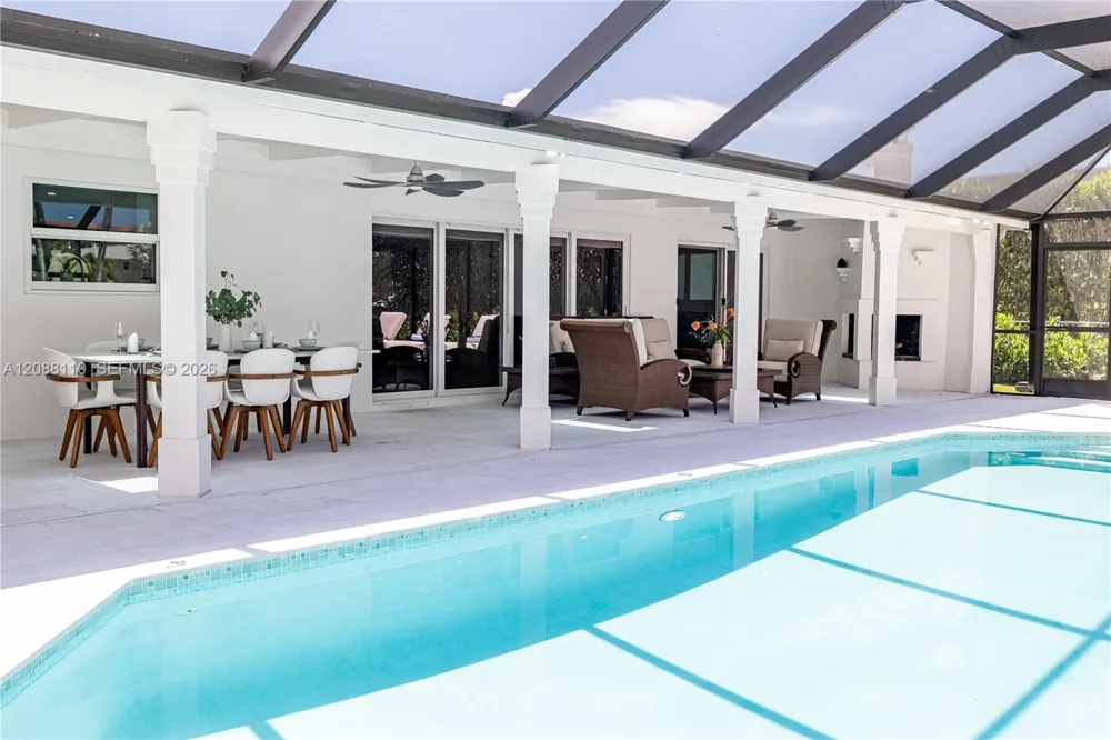 1575 Osprey Ave Naples, FL 34102