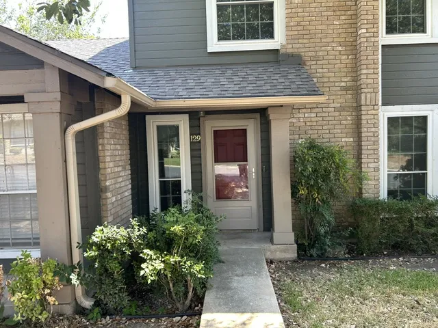 1015 E Yager Lane #129 Austin, TX 78753