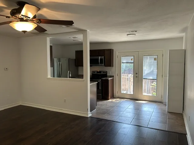 1015 E Yager Lane #129 Austin, TX 78753