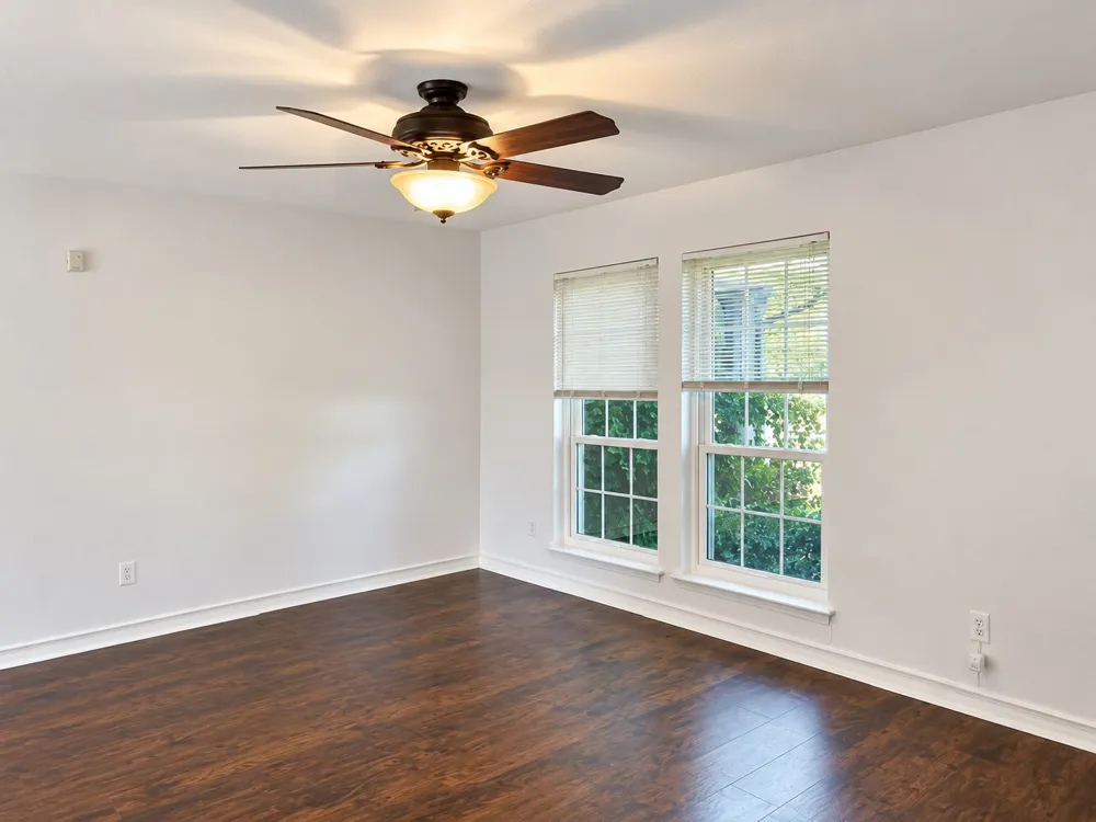 1015 E Yager Lane #129 Austin, TX 78753